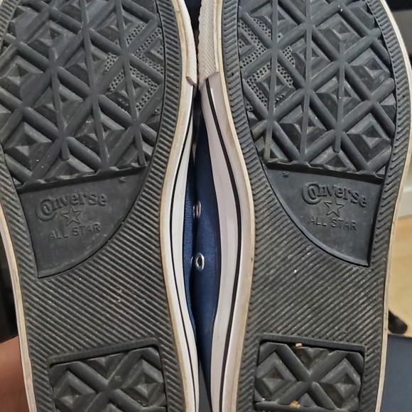 Converse - Picture 3 of 6